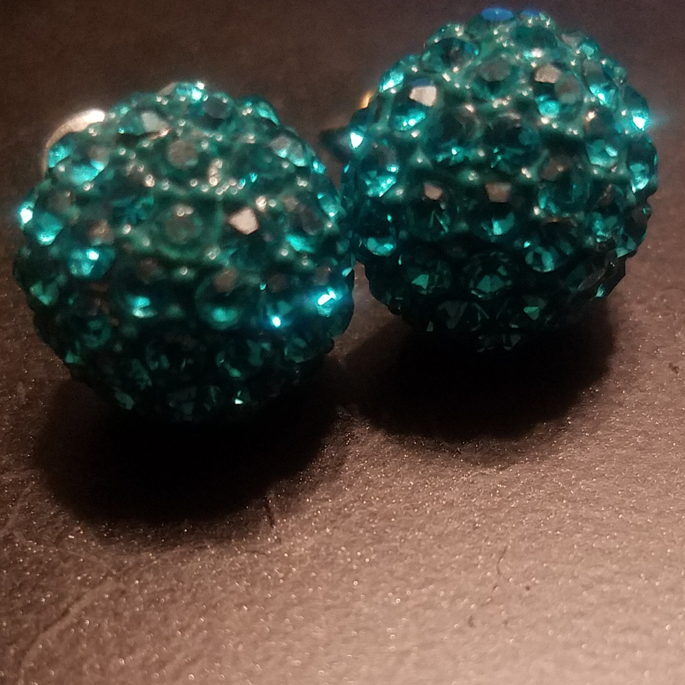 Turquoise Studded Earrings